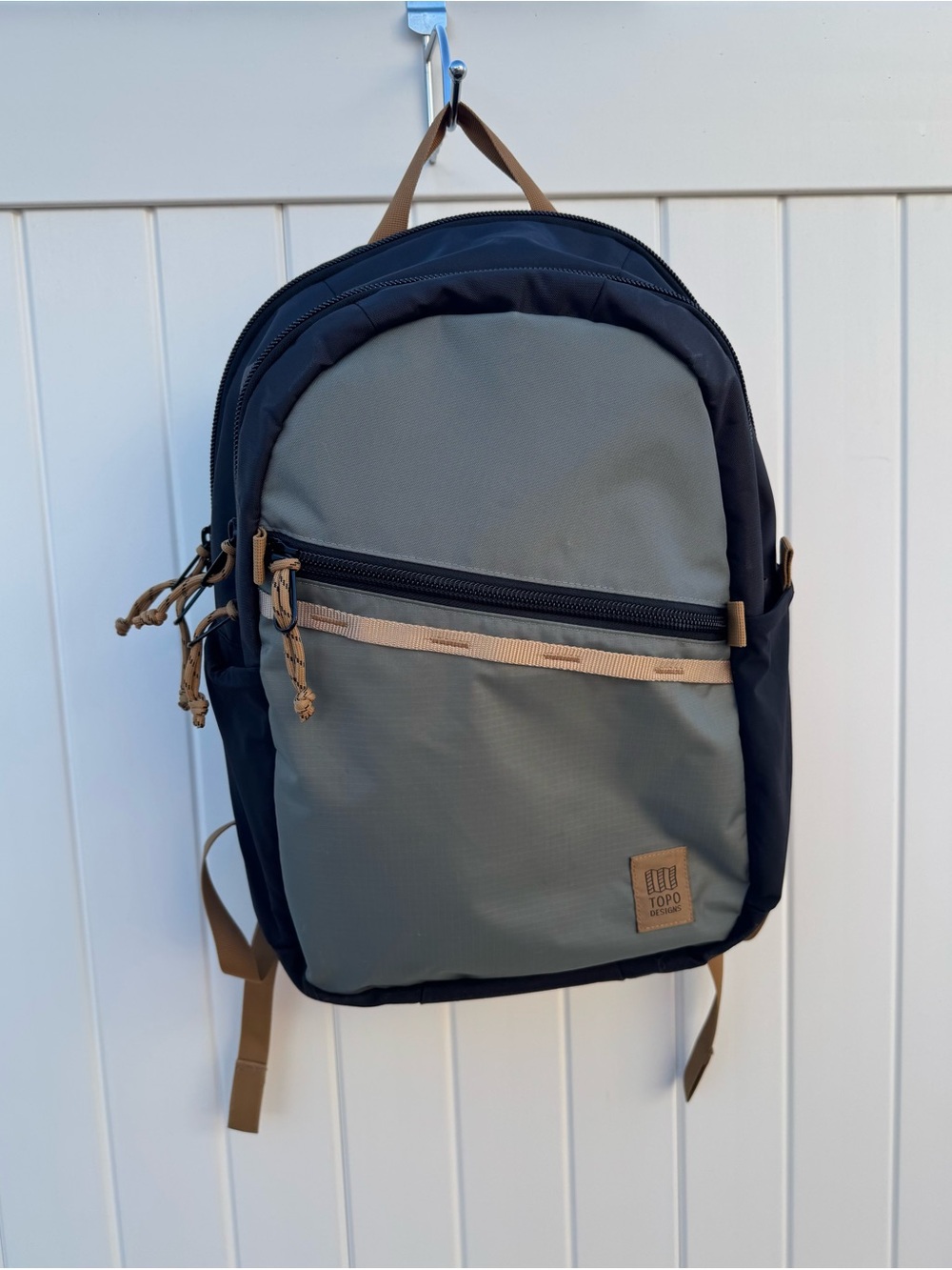 Topo Designs Unisex Light Pack 18L Laptop Backpack - Olive Navy Tan